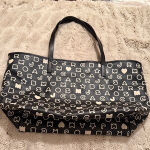 Y2K Marc by Marc Jacobs Black and Cream Patterned Tote